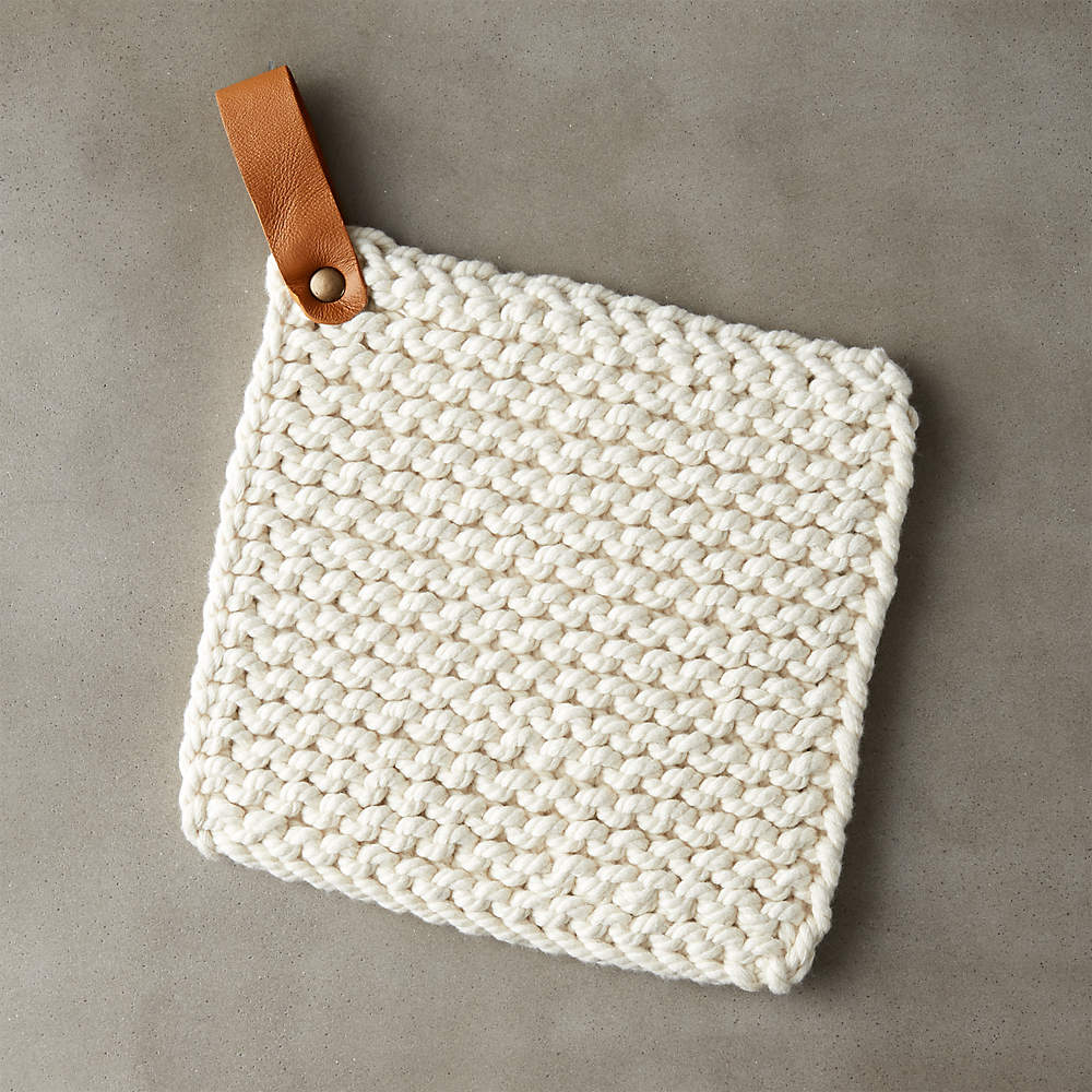 Personalized leather pot holder