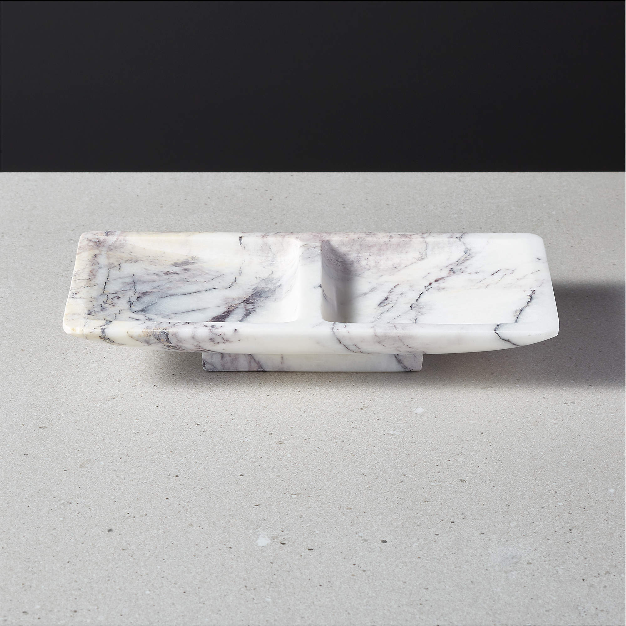 Daily Essentials Modern Marble Jewelry Tray + Reviews CB2 Canada