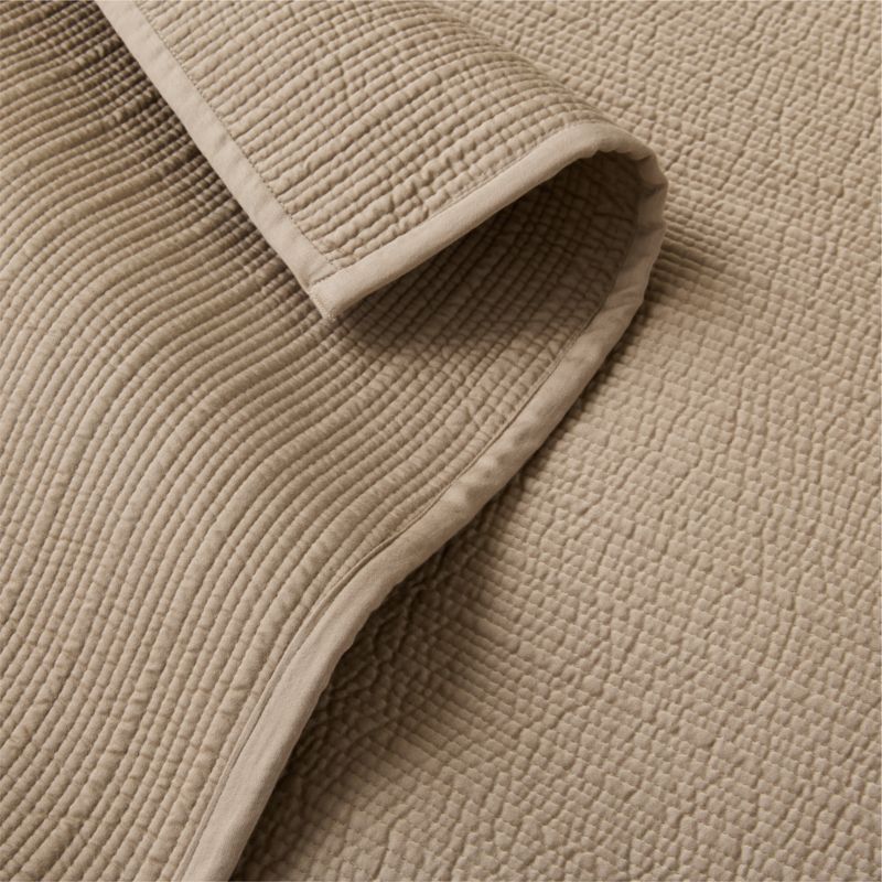 Demar Organic Cotton Sateen Dark Taupe King Quilt - image 2 of 5
