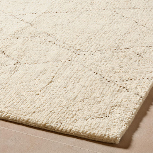 Diamant Hand-Knotted Warm White Wool Area Rug 6'x9' by Ackerman