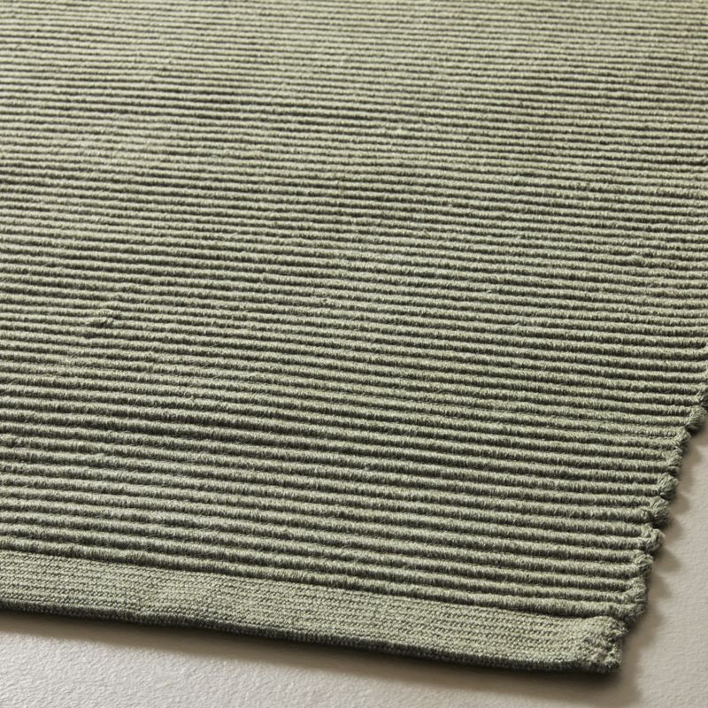 Diver Handwoven Ribbed Green Indoor/Outdoor Performance Area Rug 8'X10' - image 1 of 5