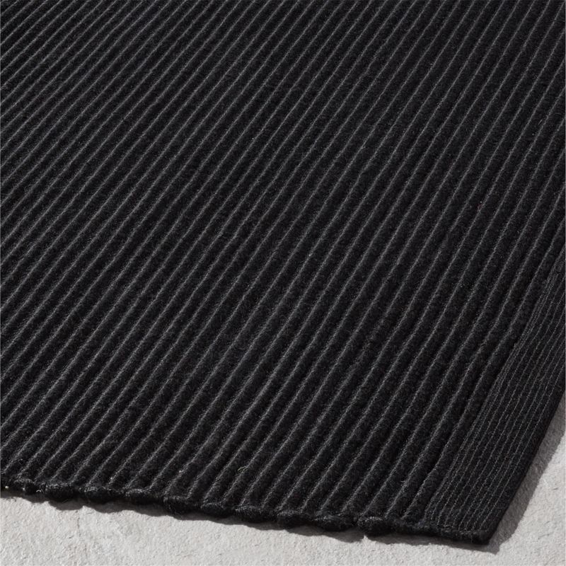 Diver Handwoven Ribbed Black Indoor/Outdoor Performance Area Rug 12'x15' - image 3 of 4