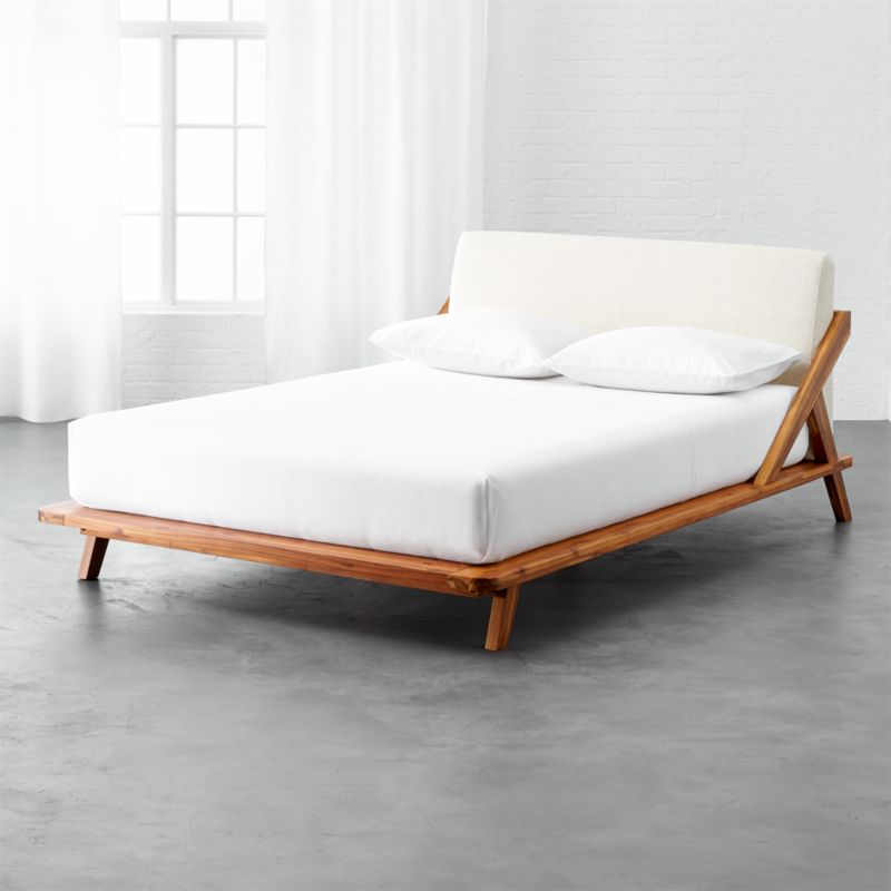 Drommen Acacia Wood Platform Full Bed + Reviews | CB2