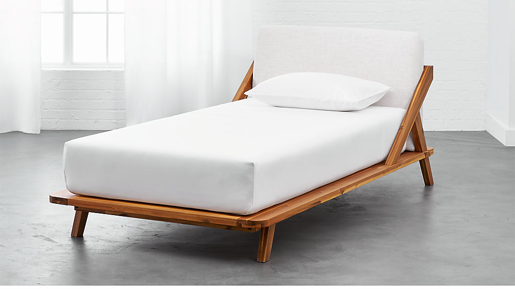 Drommen Wood Twin Bed + Reviews CB2