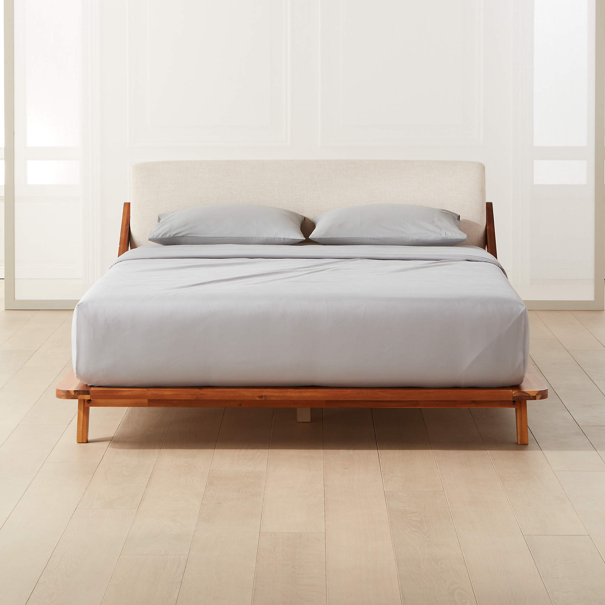 Drommen Acacia Wood Queen Bed + Reviews | CB2