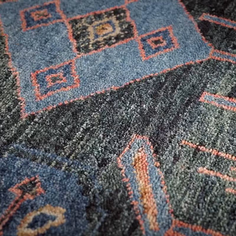 Play Eros Hand-Knotted Red and Blue Area Rug 6'x9' - video 1 of 2