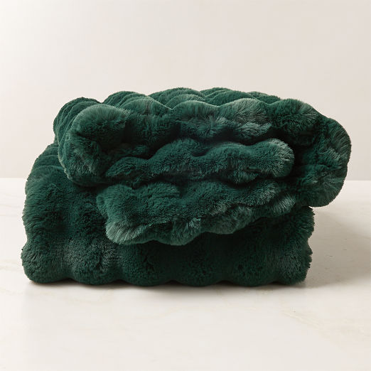 Farleigh Dark Green Faux Fur Throw Blanket 60"x80"