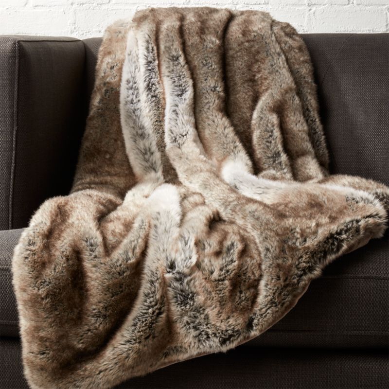 View Light Grey Faux Fur Throw Blanket 48"x80" details