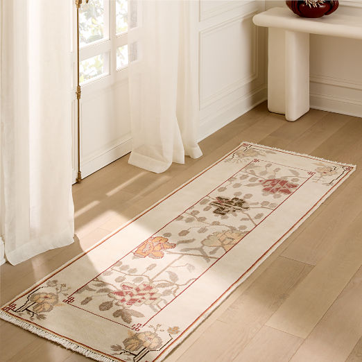 Fiora Hand-Knotted Warm White New Zealand Wool Runner Rug 2.5'x8'