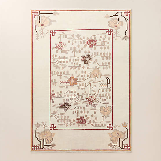 Fiora Hand-Knotted Distressed Warm White New Zealand Wool Area Rug 10'x14'