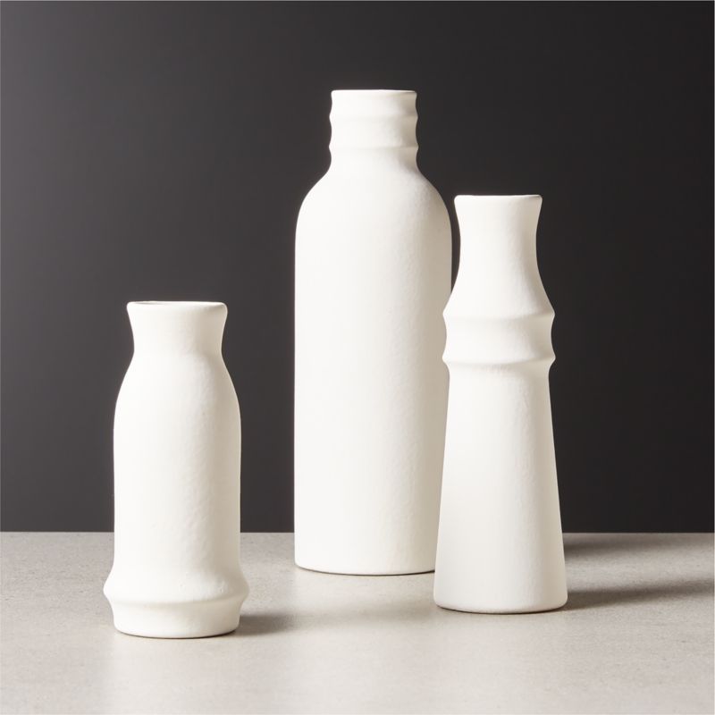 View Fleur Off-White Bud Vase Set of 3 details