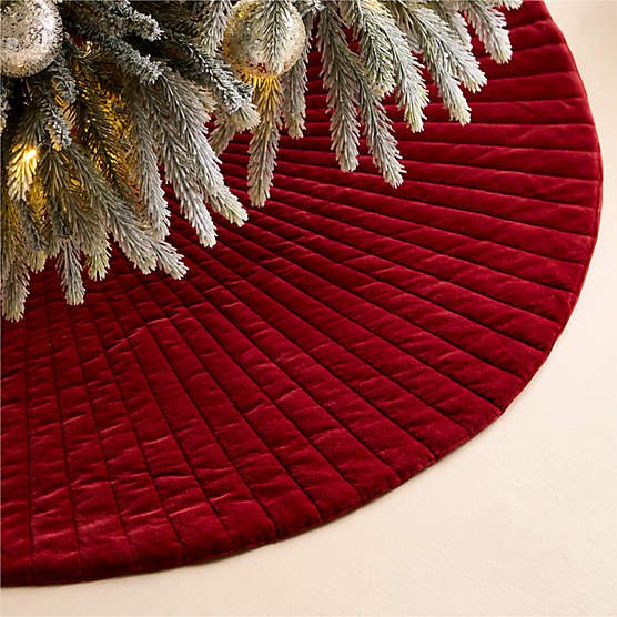 Flake Red Velvet Christmas Tree Skirt 48"