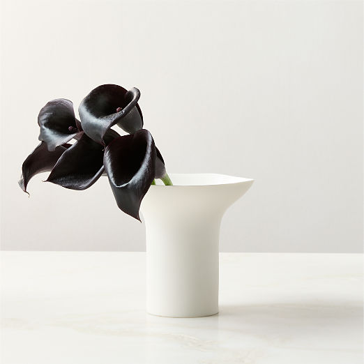 Flora Short White Porcelain Vase