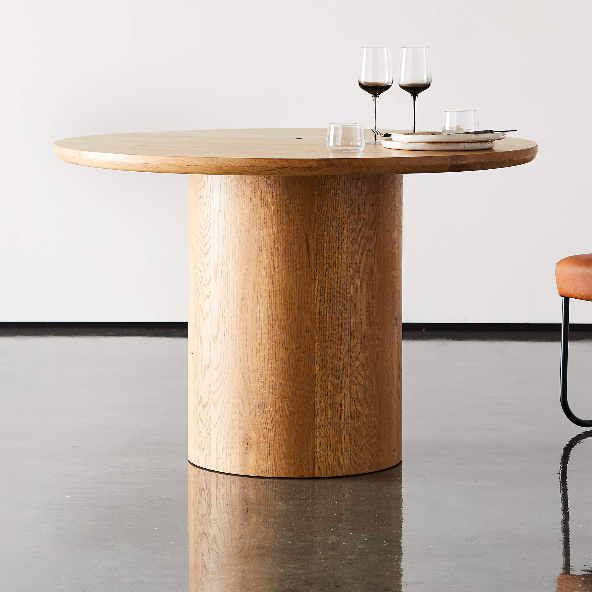 Spindler Round Dining Table + Reviews CB2 Canada