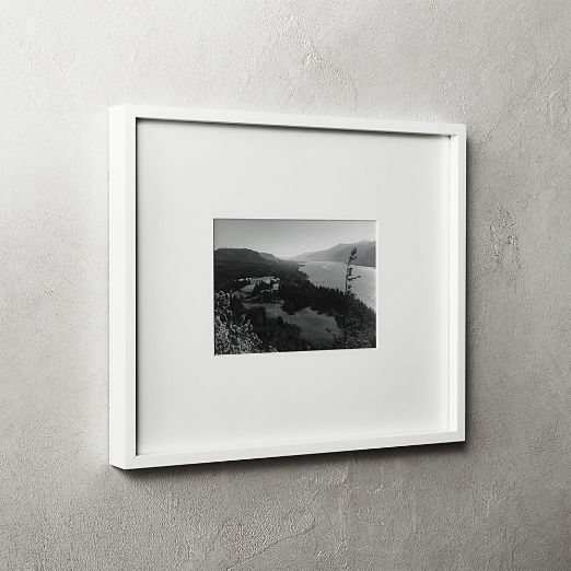 Gallery White Picture Frame with White Mat 5"x7"