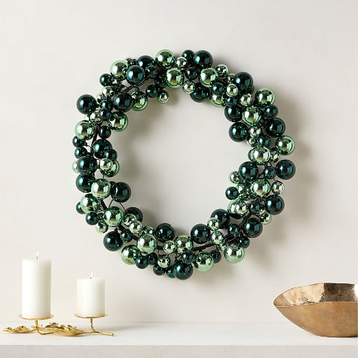 Green Ball Holiday Wreath 24"