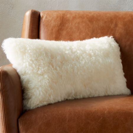23 X11 Icelandic Shorn Sheepskin Pillow Cb2
