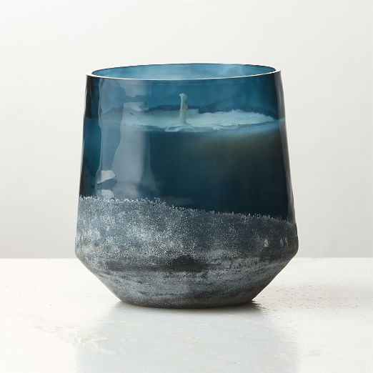 ILLUME ® Hidden Lake Baltic Glass Scented Candle 13 oz