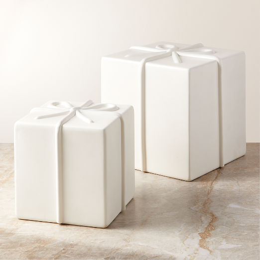 Indoor/Outdoor White Cement Decorative Presents