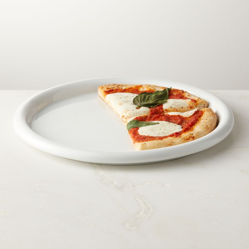 Inge White Round Pizza Serving Platter by Gianfranco Frattini - image 1 of 2