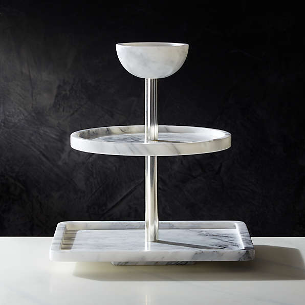 Lana Bow Cake Stand | Urban Outfitters