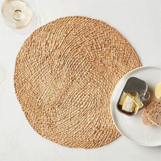 June Round Woven Placemat