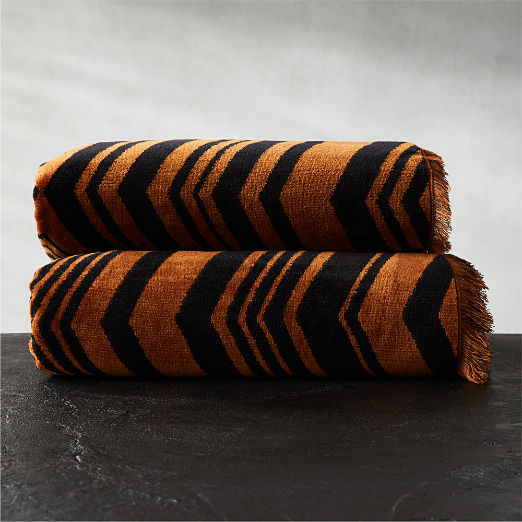 Onca Organic Cotton Black and Tawny Bath Towels