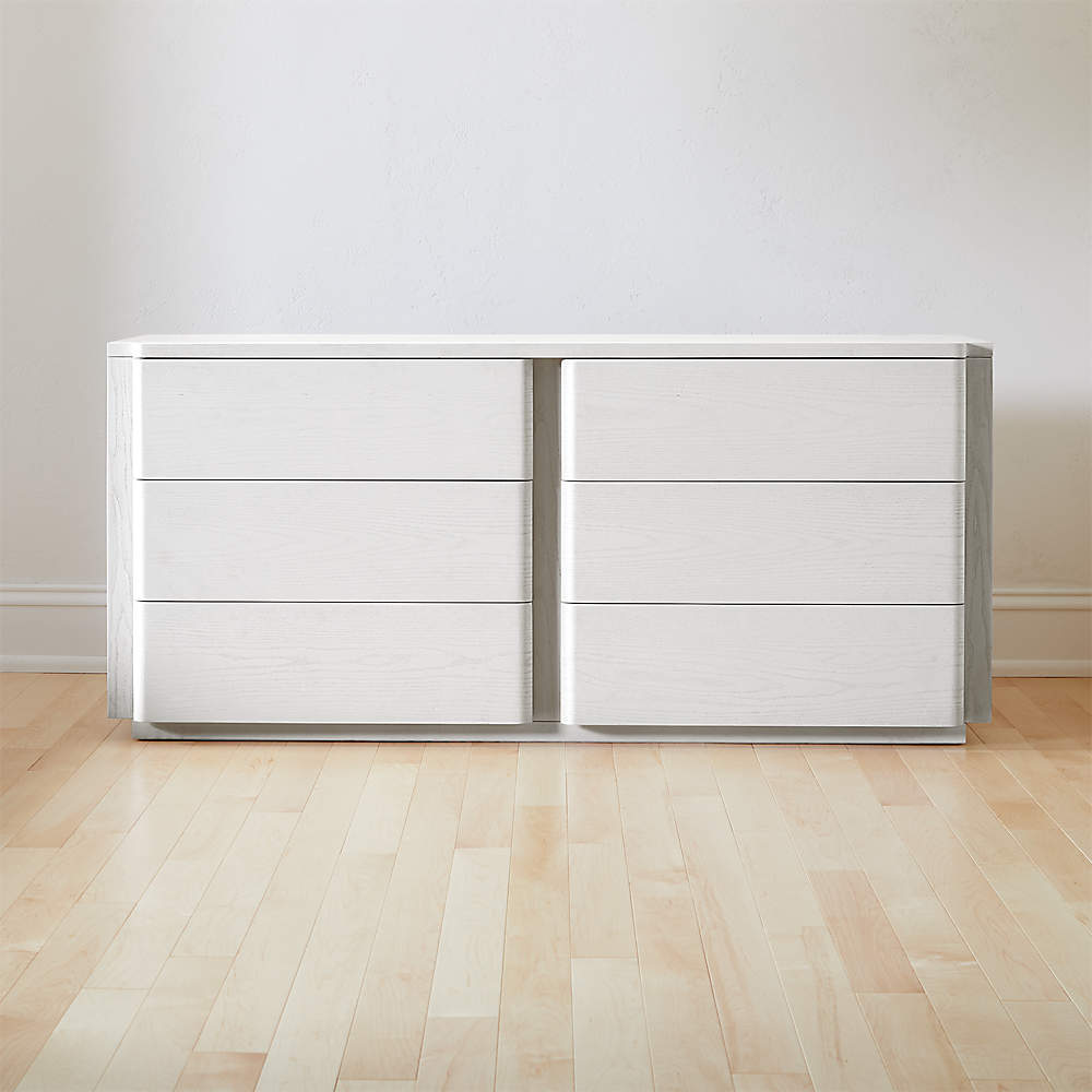 Short 6 deals drawer dresser