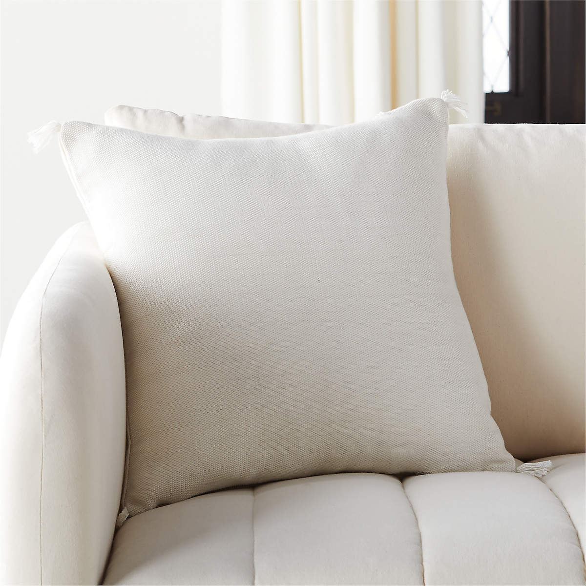 18" Plait Ivory Modern Throw Pillow with DownAlternative Insert