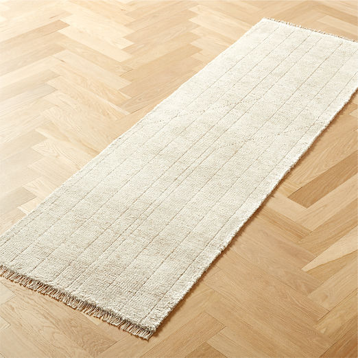 Kada Hand-Knotted White Viscose Runner Rug 2.5'x8'