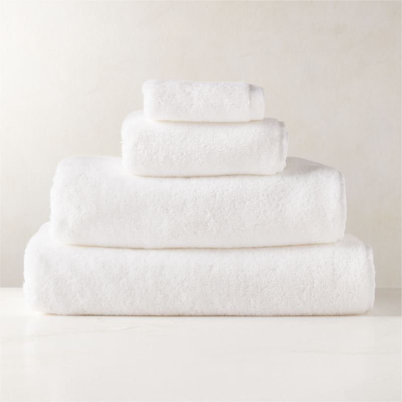 Tuli Black Trim Bath Towels