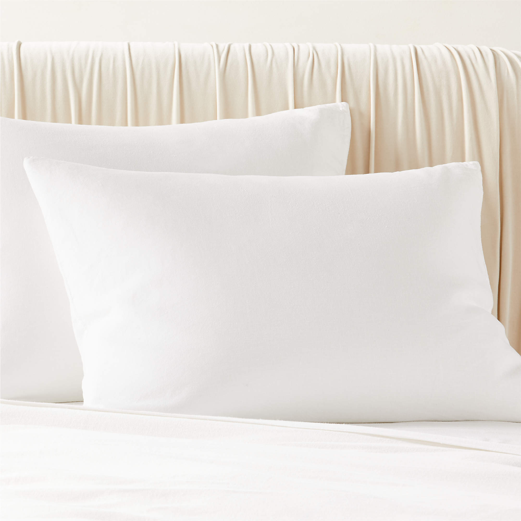 Keyne TENCEL Lyocell LinenBlend White Standard Pillow Shams Set of 2