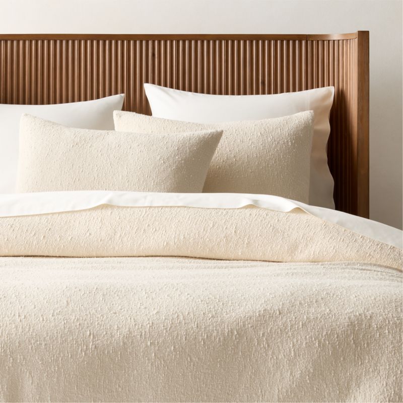 View Lara Organic Cotton Warm White Boucle King Duvet Cover details