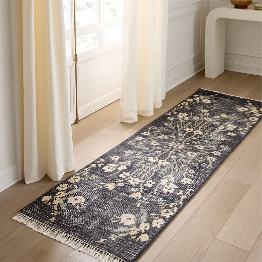 Lavish Hand-Knotted Black Floral Wool Runner Rug 2.5"x8"