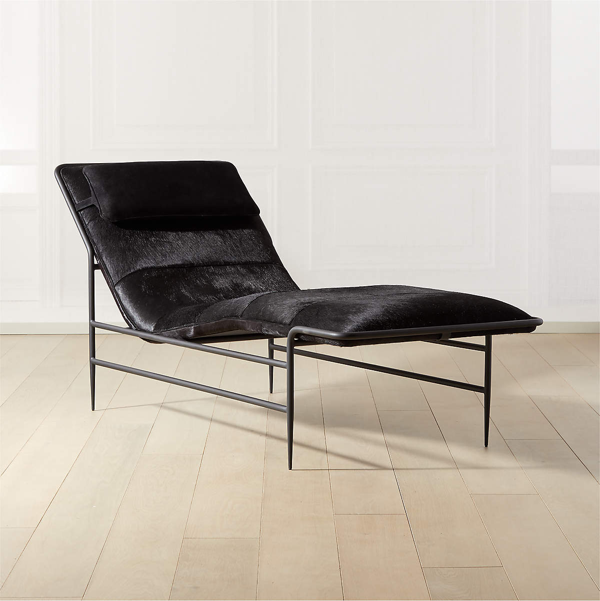 Leder Hide Black Chaise Lounge + Reviews CB2