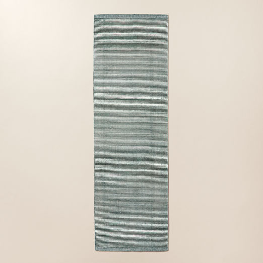 Leera Handloomed Dark Green Performance Runner Rug 2.5'x8'