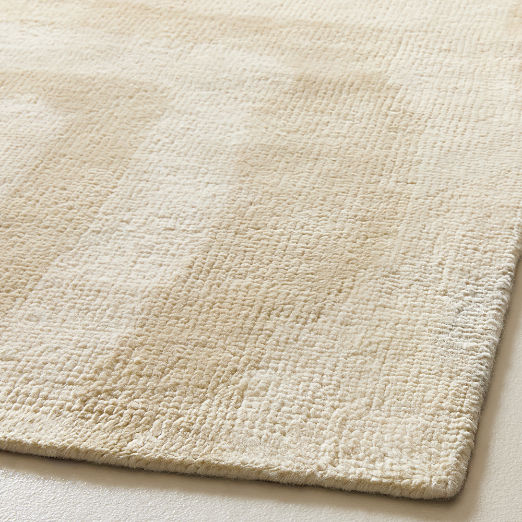 Leros Warm White Wool Area Rug 5'x'8'