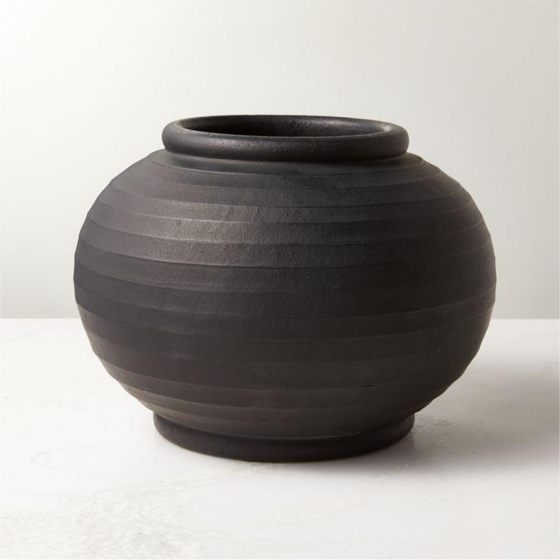 View Leto Round Black Terracotta Vase details