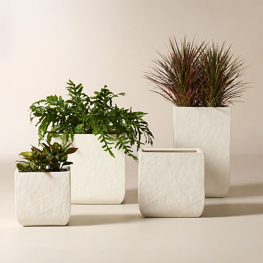 Leyla Ivory Faux Plaster Indoor/Outdoor Planters