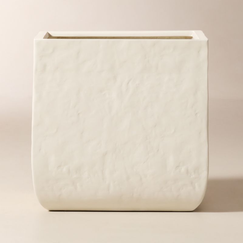 Leyla Ivory Faux Plaster Indoor/Outdoor Large Planter 20" - image 1 of 4