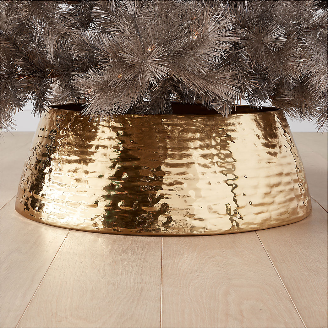 Best HD Pictures about  Brass Tree Collar  with No AI Images
