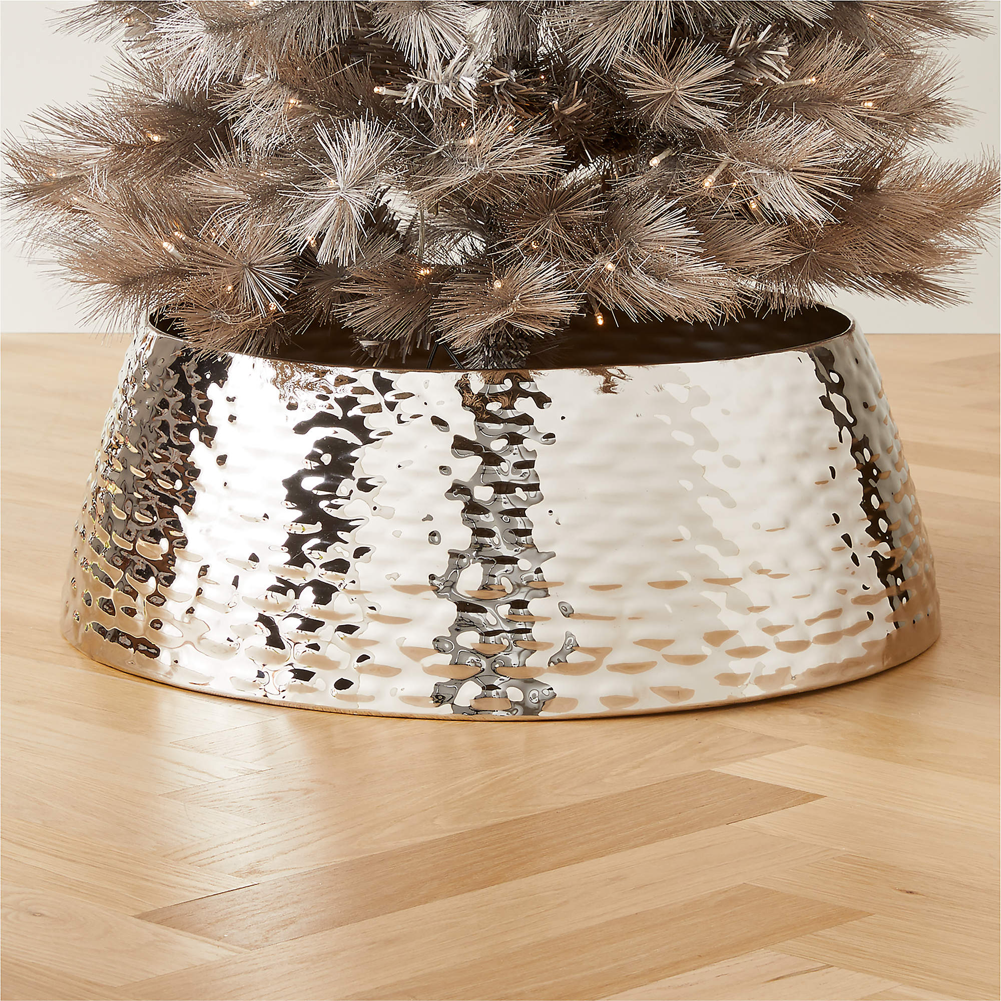 Liquid Textured Stainless Steel Christmas Tree Collar + Reviews 