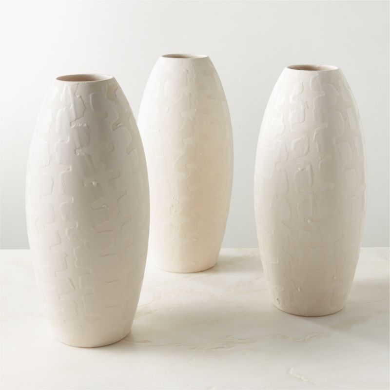 Marcello Warm White Patterned Ceramic Vase - image 3 of 9