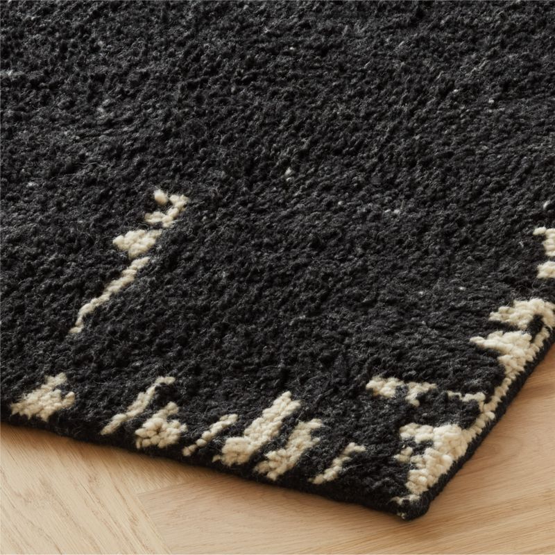 Marrin Hand-Knotted Black New Zealand Wool Area Rug 6'x9' - image 3 of 4