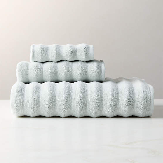 Matin Wavy Organic Cotton Mist Green Bath Towel Set