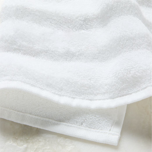 Matin Wavy Organic Cotton White Bath Towels