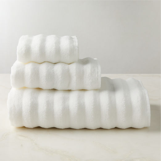 Matin Wavy Organic Cotton White Bath Towels