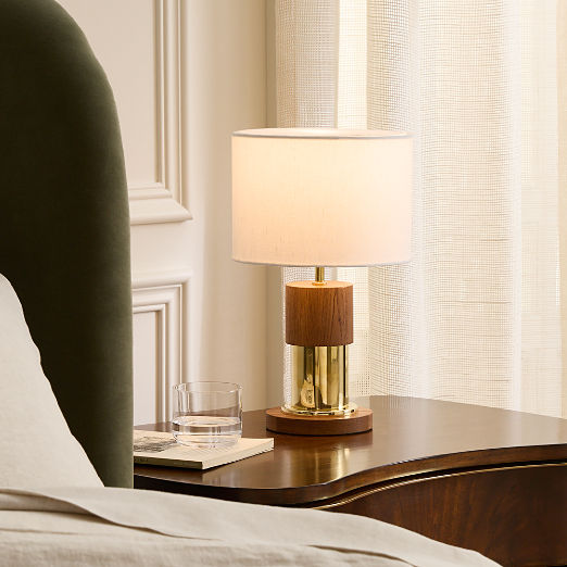 Medal Small Oak Wood Table Lamp