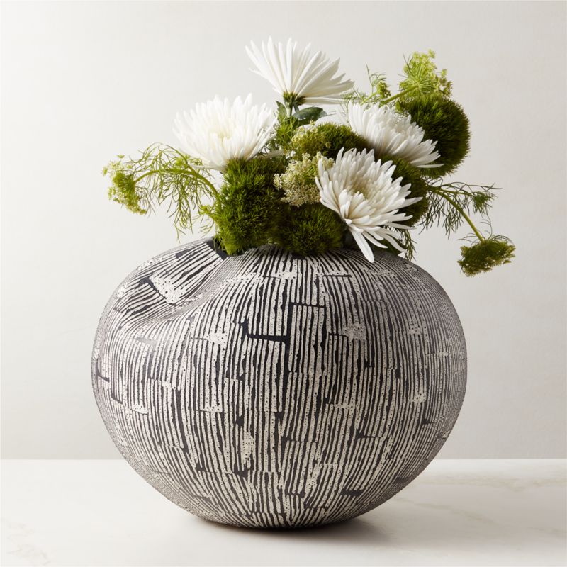 View Moe Black and White Ceramic Vase details