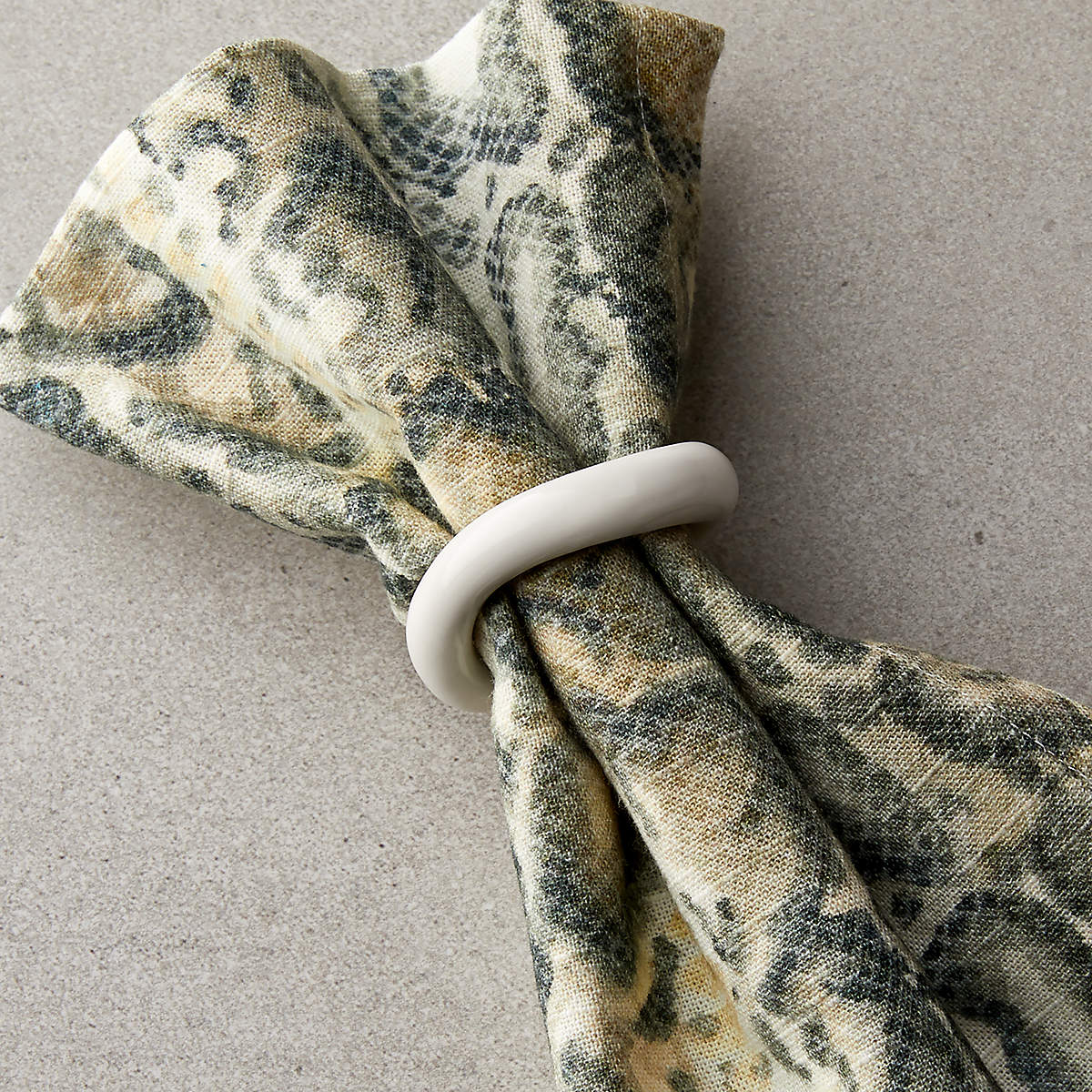 Moore Shiny White Porcelain Napkin Rings Set of 8 + Reviews | CB2
